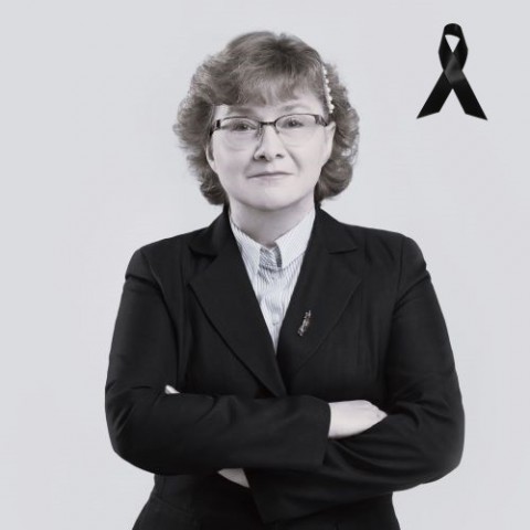 Powiększ obraz: dr hab. Anna Krochmal