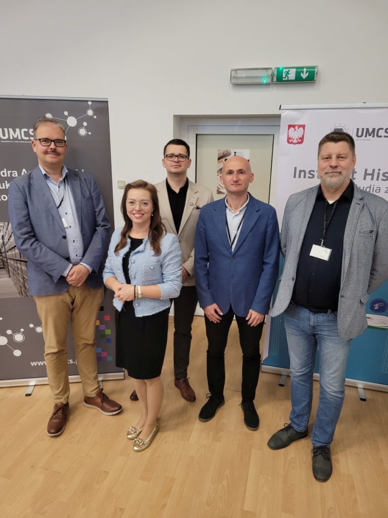 1.-Od-lewej-dr-hab.-Marek-Konstankiewicz-Marta-Urbanczyk-Patryk-Stankowski-dr-Robert-Stepien-dr-Tomasz-Czarnota